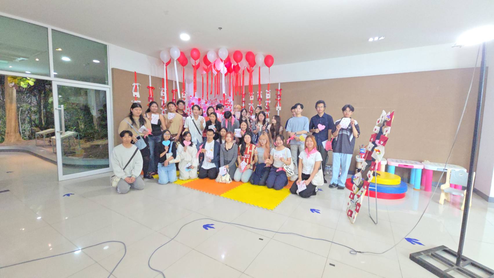 ฐานกิจกรรมเรซิ่น Science of Love