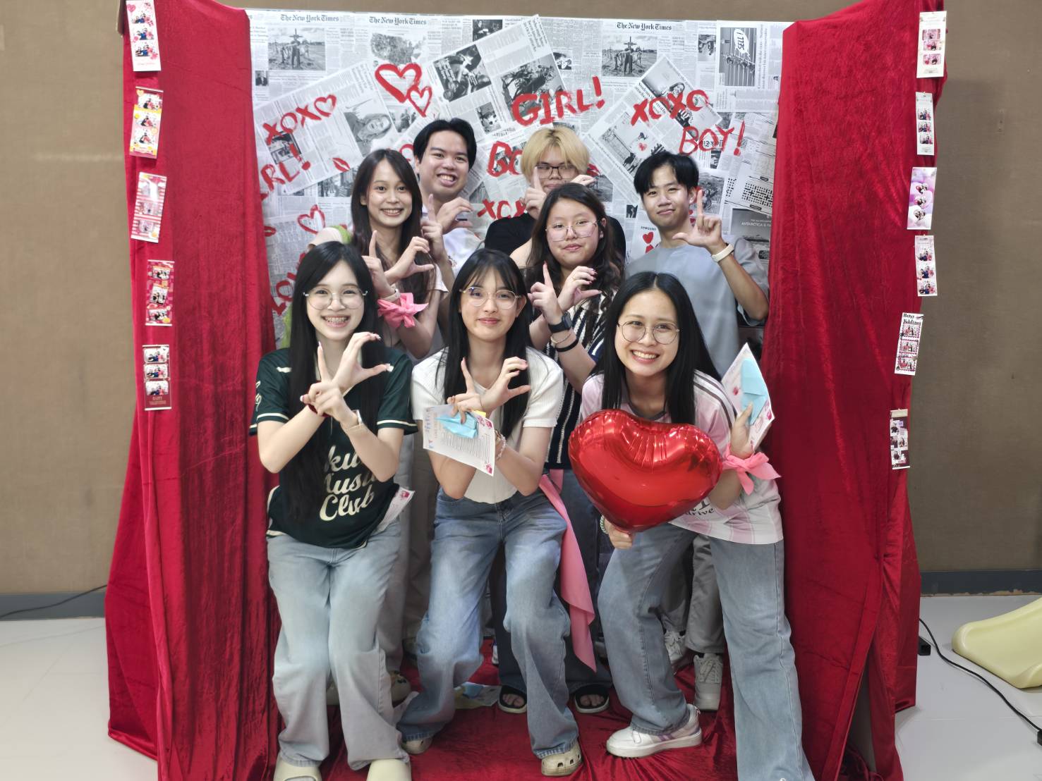 Photo Booth Science of Love